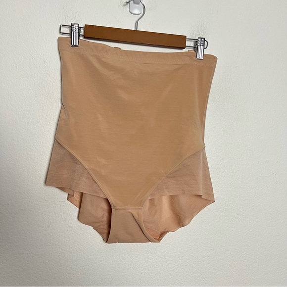 Honeylove Other - NEW Honeylove SuperPower Firm Control Briefs Sand Nude Size XL Shapewear NWT